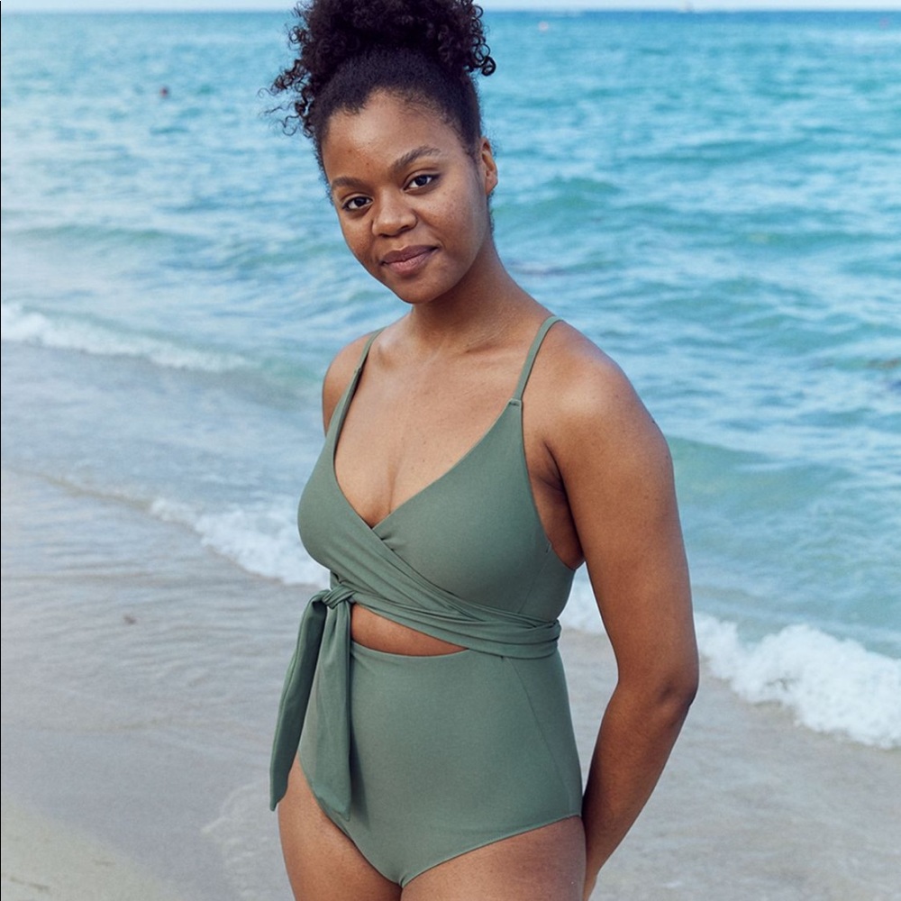 One piece bathing suit